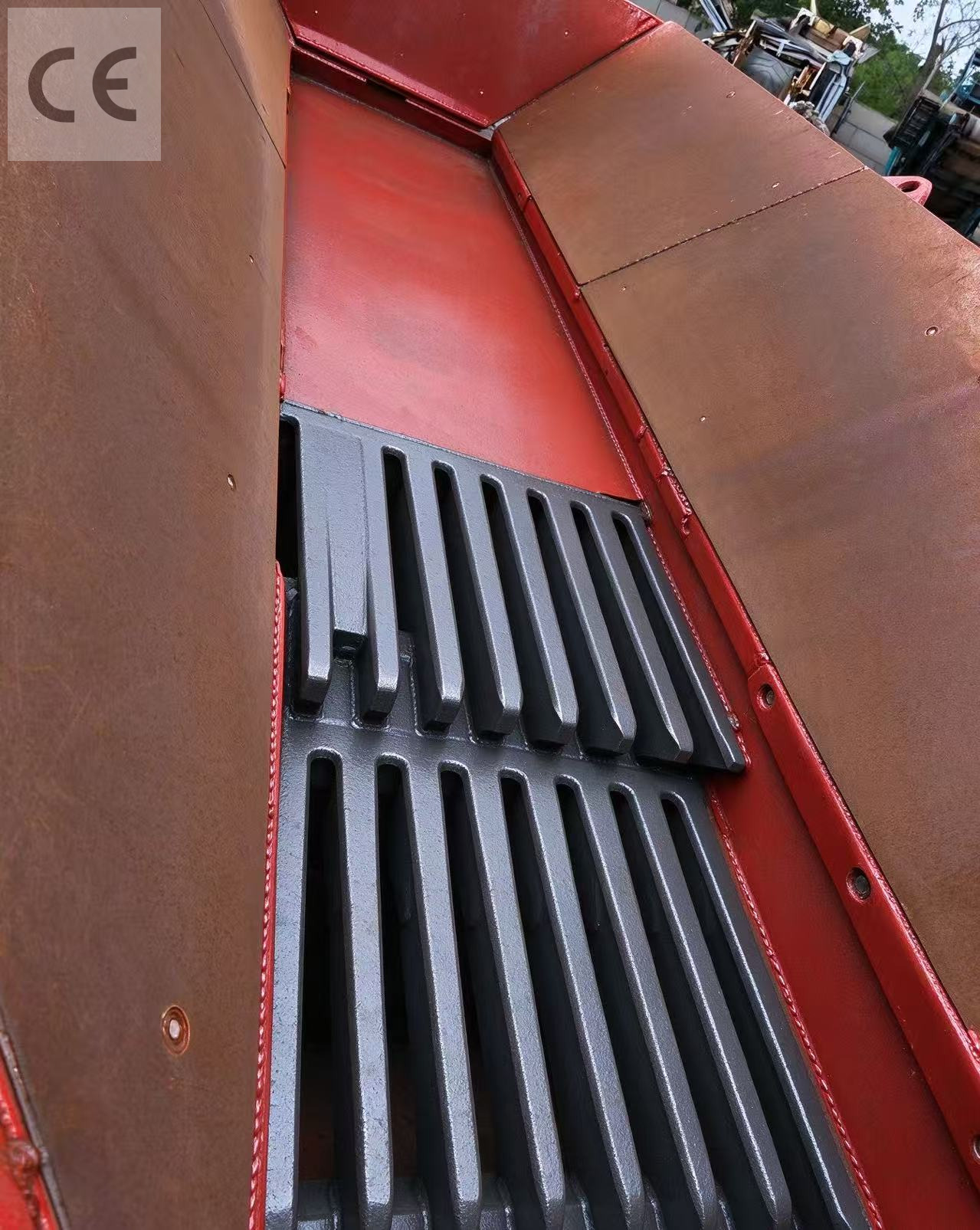 G241 Crawler Mobile Jaw Crushing Plant